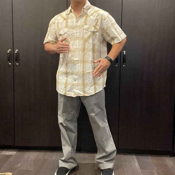 Arizona Button-Up Short Sleeve - Picture 3 of 3